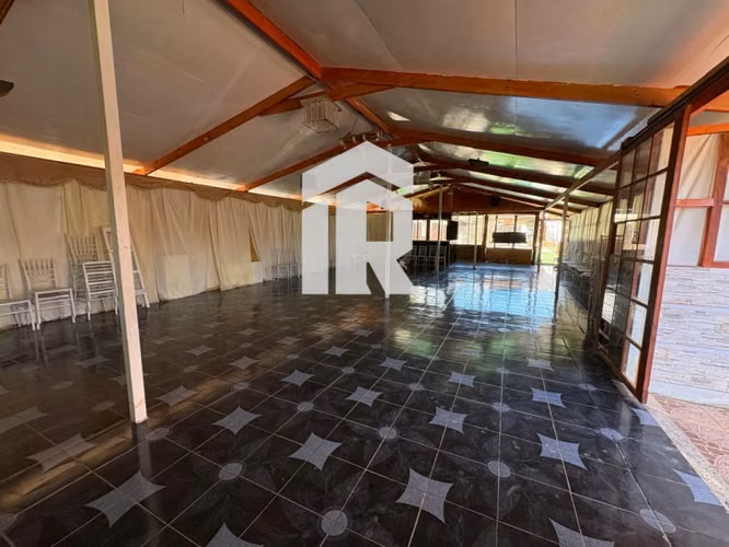 Venta de hermoso centro de eventos
