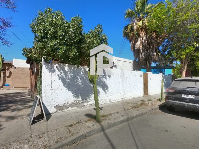 Venta de gran propiedad en sector Pedro Pablo Figueroa