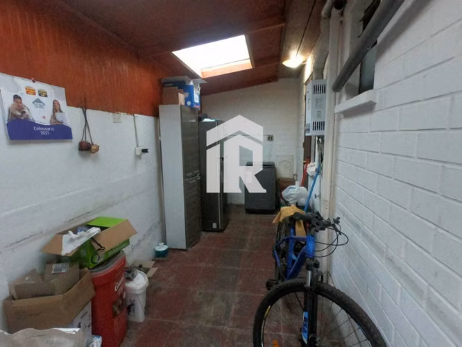 Venta casa con negocio sector salida norte