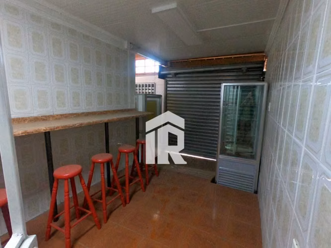 Venta local comercial en avenida principal, en El Palomar