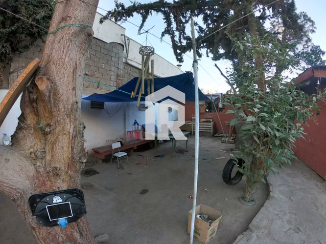 Venta Terreno con 2 locales comerciales. - Imagen 5