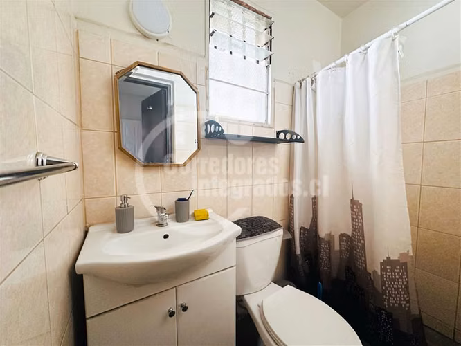 Casa en arriendo de 4 dorm. en Las Condes