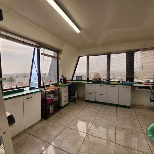 Oficina Duplex, gran vista con Estacionamiento (172383)