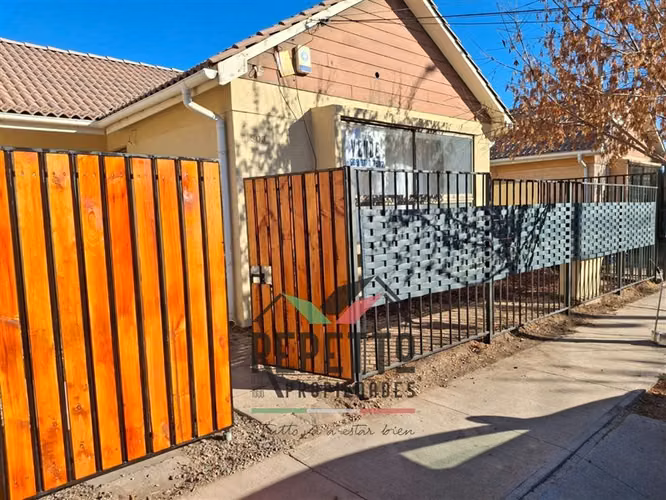 Casa venta 3 dorm 2 baños 1 piso en Los Andes barrio oriente