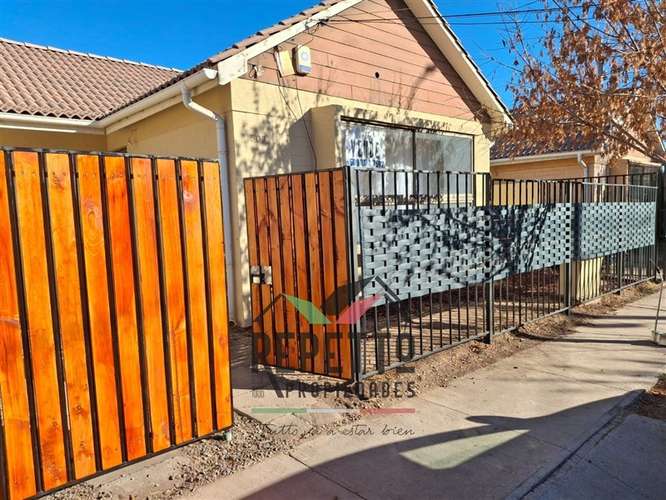 Casa venta 3 dorm 2 baños 1 piso en Los Andes barrio oriente