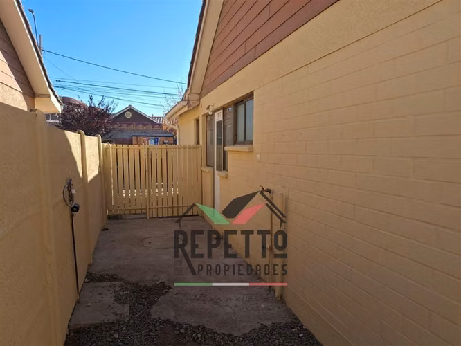 Casa venta 3 dorm 2 baños 1 piso en Los Andes barrio oriente
