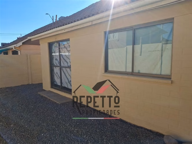 Casa venta 3 dorm 2 baños 1 piso en Los Andes barrio oriente