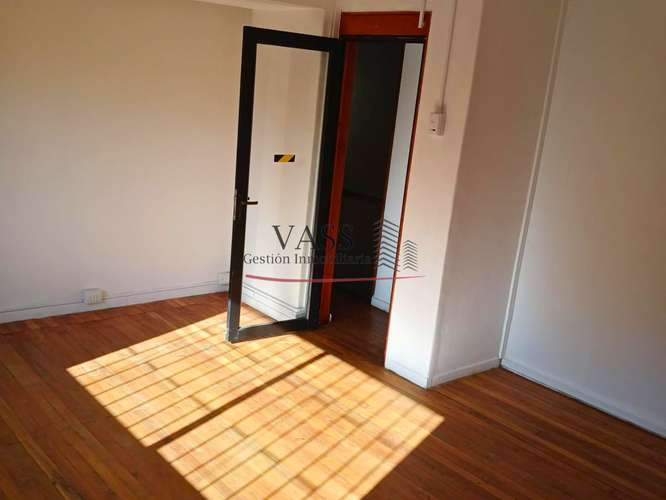 VASS ARRIENDA GRAN CASA COMERCIAL 1 NORTE VIÑA DEL MAR - Imagen 9
