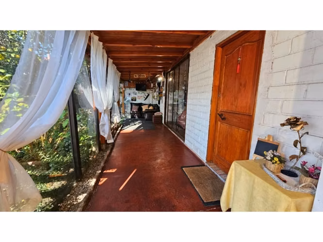 SE VENDE AMPLÍA Y HERMOSA CASA EN ALEJANDRO FLEMING LAS CONDES - Imagen 3