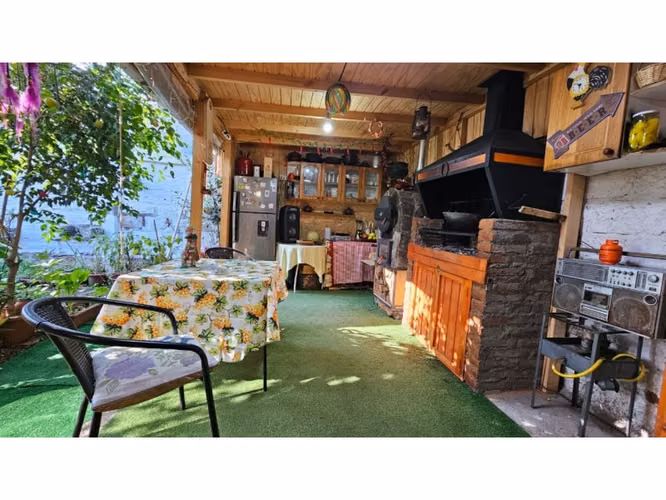 SE VENDE AMPLÍA Y HERMOSA CASA EN ALEJANDRO FLEMING LAS CONDES