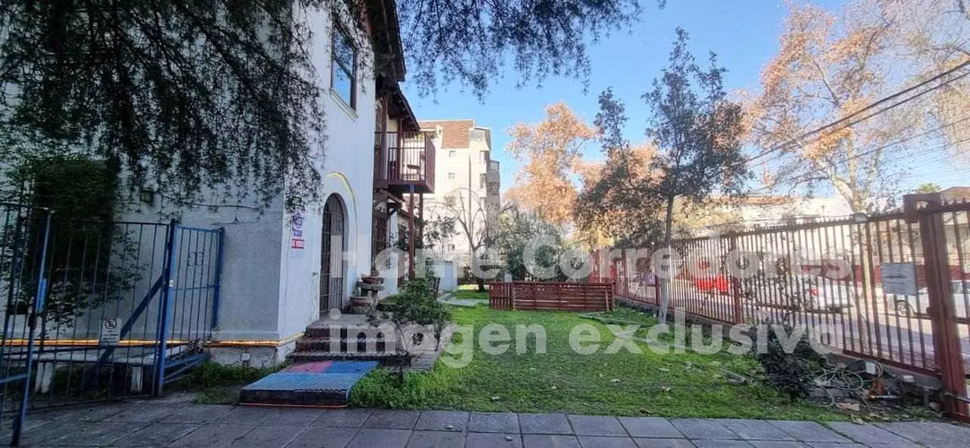 Casa 320 mts y 800 terreno Providencia (172434)