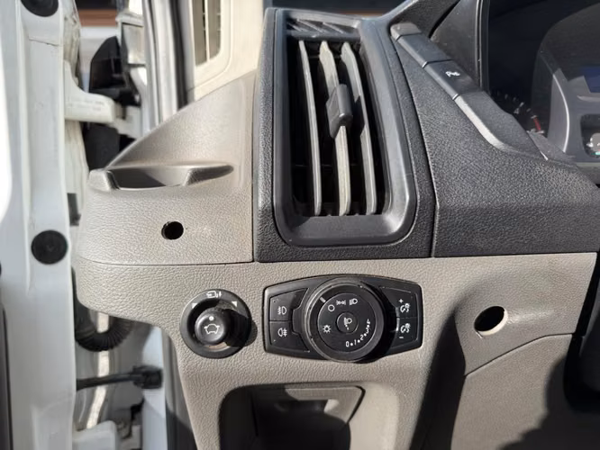 FORD TRANSIT 2.2 DIESEL 2021 - Imagen 17