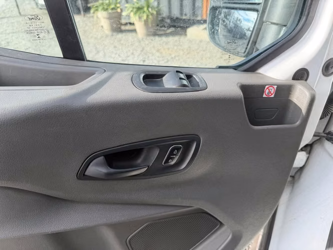 FORD TRANSIT 2.2 DIESEL 2021 - Imagen 16