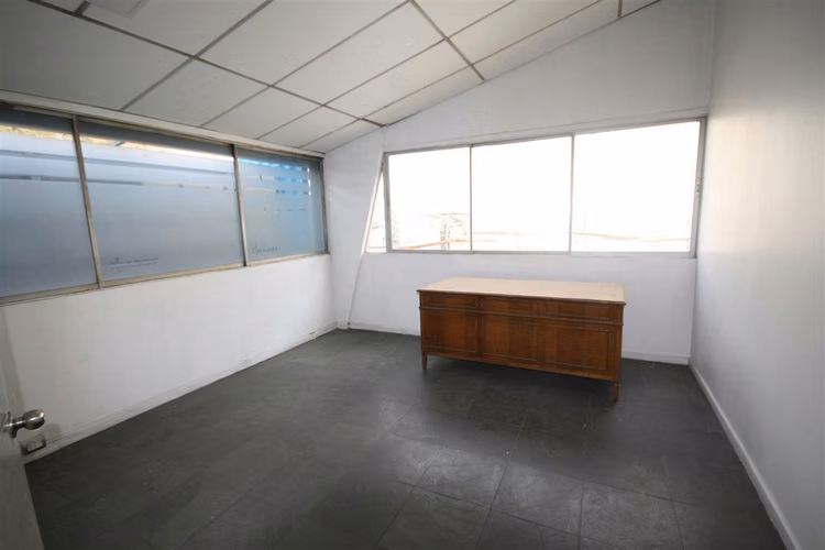 OFICINA Av.Quilin // Pedro de Valdivia // Obispo Arturo Espinoza