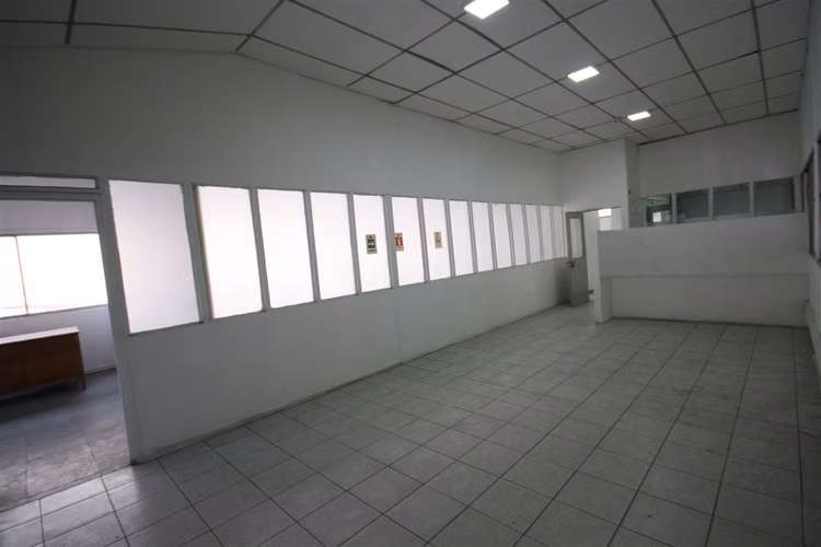 OFICINA Av.Quilin // Pedro de Valdivia // Obispo Arturo Espinoza