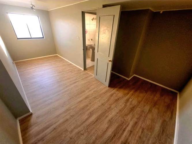 Arriendo Dpto. al frente del Mall de Los Angeles