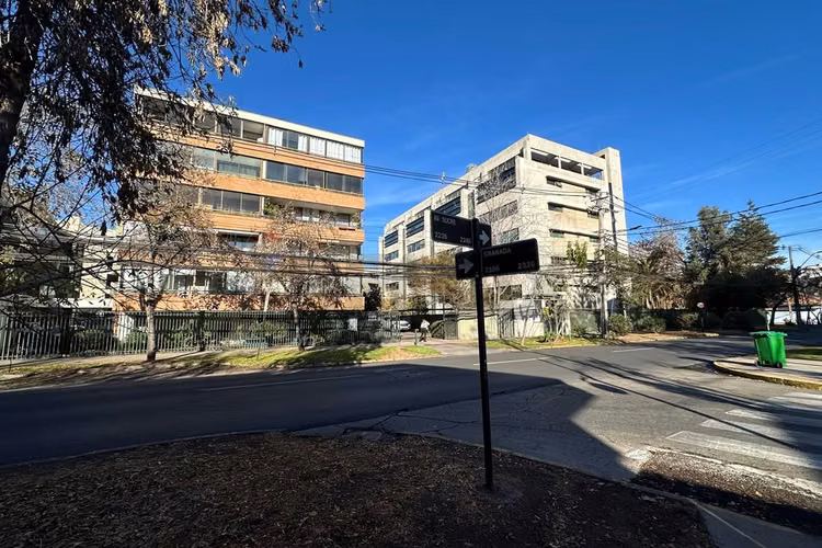 Oportunidad comercial unica / ñuñoa 255m2 - Imagen 10