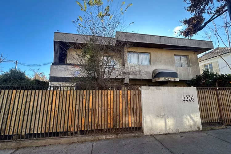 Oportunidad comercial unica / ñuñoa 255m2 - Imagen 2