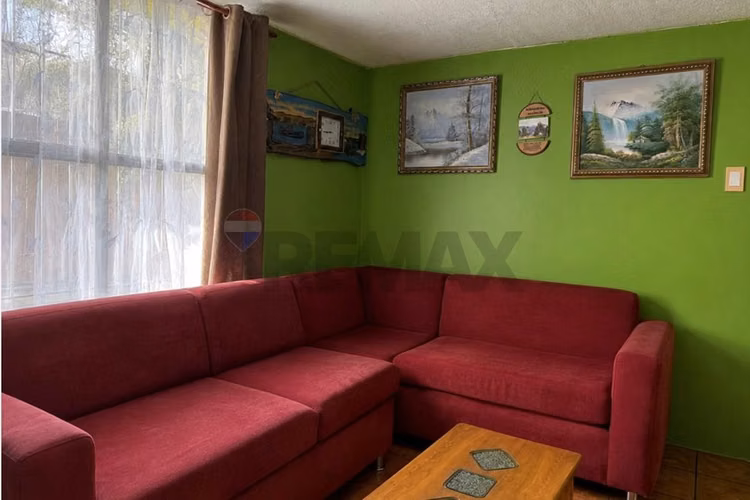 Casa esquina con segunda vivienda independiente