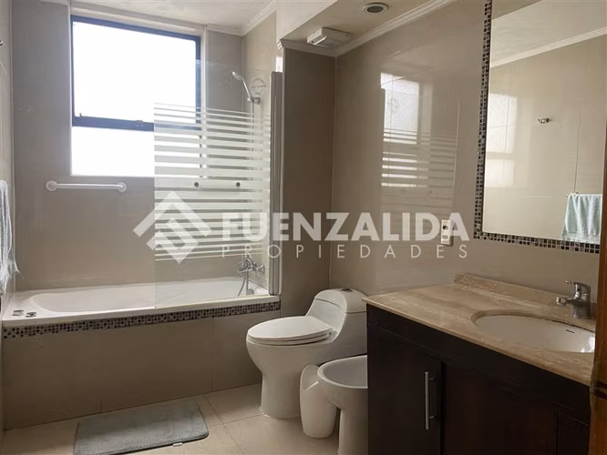 Departamento en arriendo de 4 dorm. en Viña del Mar