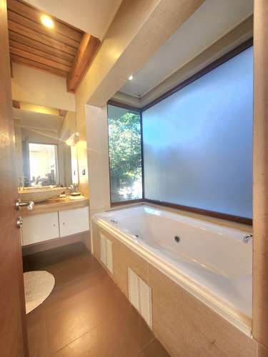 VENTA ESPECTACULAR CASA EN CLUB DE GOLF 7 RIOS, LOS ANGELES