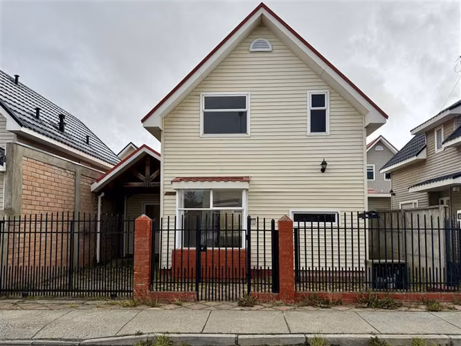 Casa en arriendo de 4 dorm. en Punta Arenas