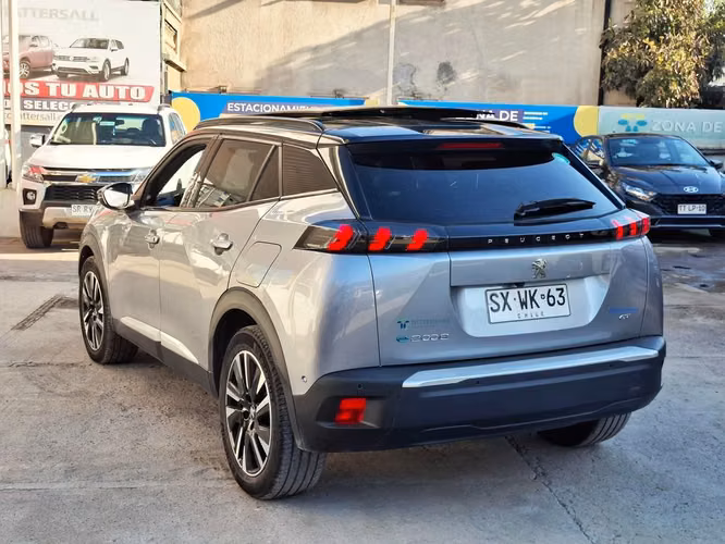 PEUGEOT 2008 2023