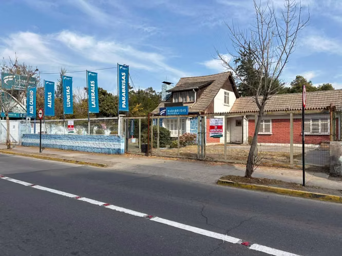 Comercial 1.200 m2 Colombia/Walker Martínez  (172498)