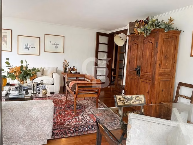Venta: Moderno Impecable Departamento en Lo Barnechea.CBG