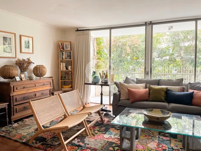 Venta: Moderno Impecable Departamento en Lo Barnechea.CBG