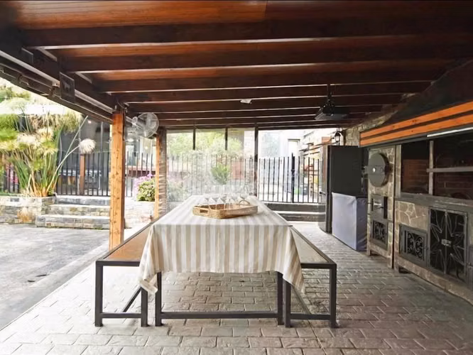 Espectacular Casa en Condominio en Peñalolén Oriente.CBG