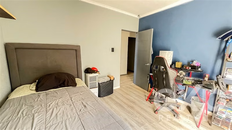 Parcela con Casa de 4 Dormitorios en Lo Vargas