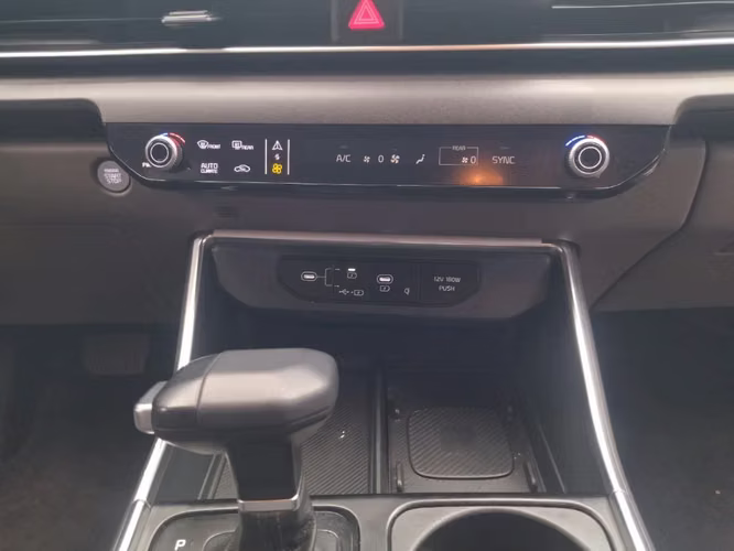 Kia Carnival 2.2 EX DIESEL 4X2 8AT 5P 2025