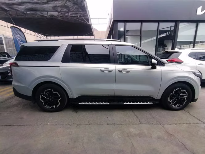 Kia Carnival 2.2 EX DIESEL 4X2 8AT 5P 2025
