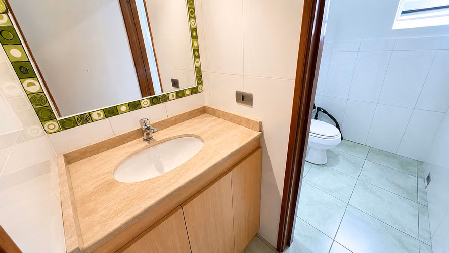 Amplia Casa en Sector San Joaquín | Alta Plusvalía y Excelente Conectividad - Imagen 12