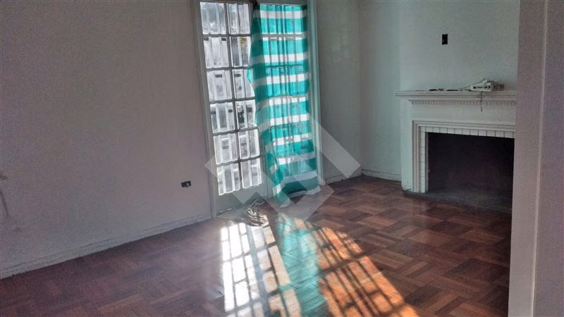CASA COMERCIAL en arriendo en Las Condes