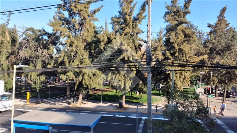 CASA COMERCIAL en arriendo en Las Condes - Imagen 2