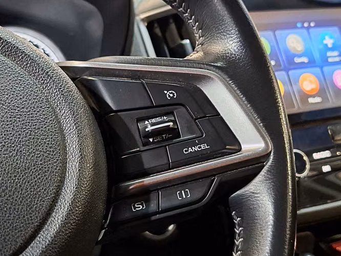 SUBARU FORESTER 2024