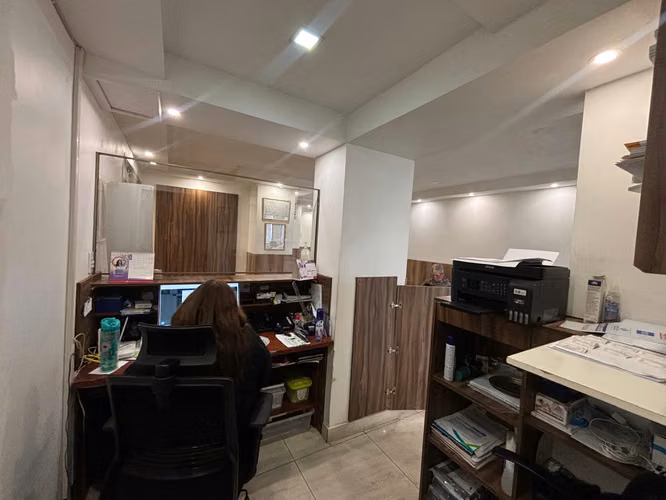 Venta Oficina Corporativa con Estacionamientos y Bodegas