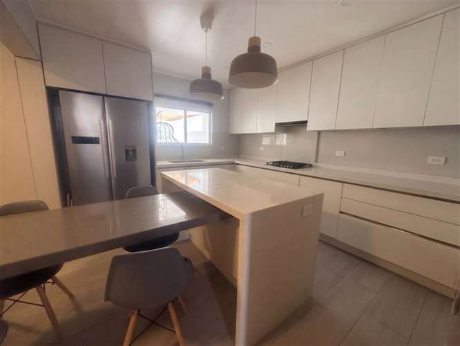 Casa en venta de 6 dormitorios Condominio La Portada