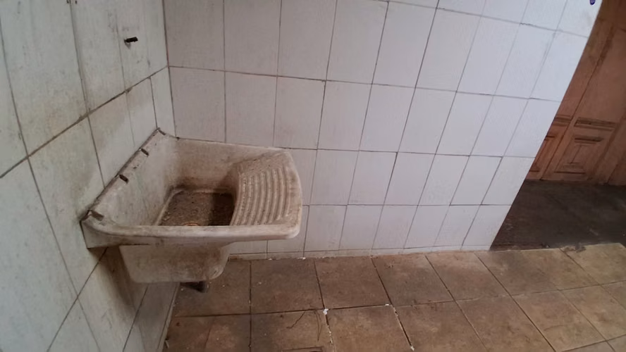¡Oportunidad Negocio! Se Vende Local Comercial en Carlos Valdovinos 1033, San Miguel.