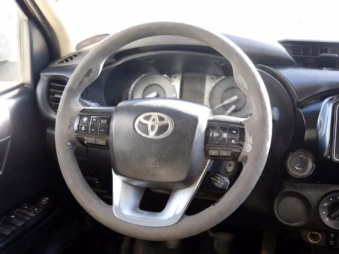 TOYOTA HILUX 2022