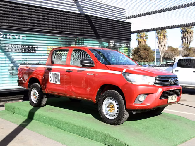 TOYOTA HILUX 2022