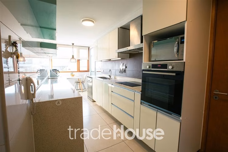 Departamento en venta de 3 dorm. en Vitacura