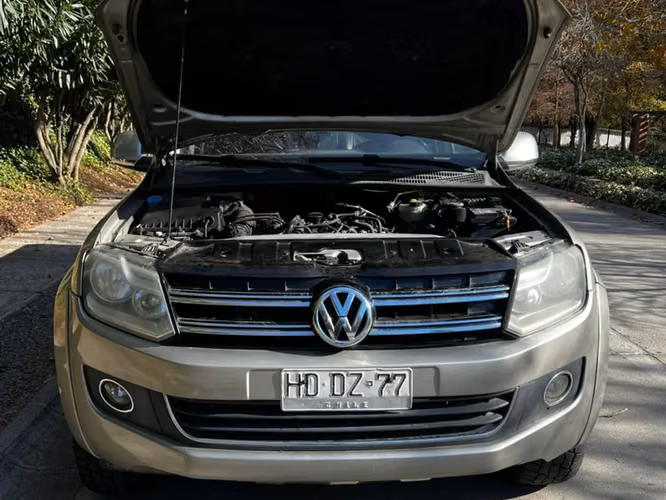 VOLKSWAGEN AMAROK HIGHLINE 4X4 2.0 AUT DIESEL 180HP AT 4P 2015