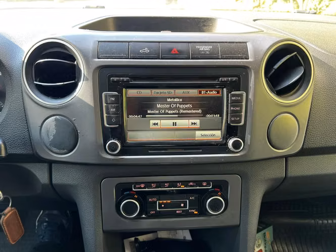 VOLKSWAGEN AMAROK HIGHLINE 4X4 2.0 AUT DIESEL 180HP AT 4P 2015