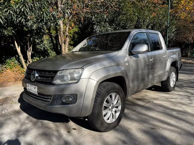 VOLKSWAGEN AMAROK HIGHLINE 4X4 2.0 AUT DIESEL 180HP AT 4P 2015
