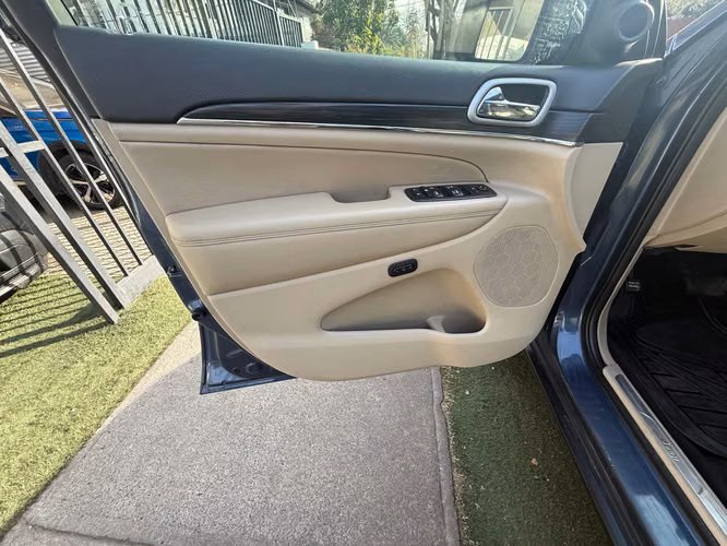 Grand cherokee ltd 4x4 2022 aut