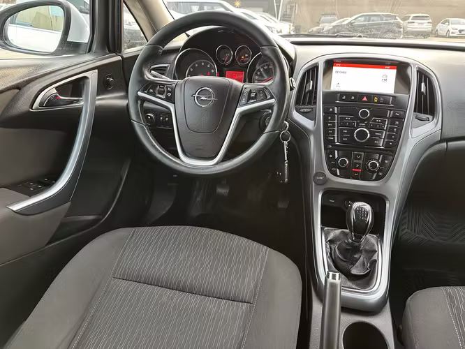 OPEL ASTRA HB 1.6 TURBO ENJOY R 2015