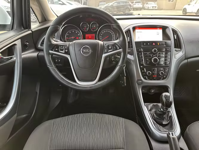 OPEL ASTRA HB 1.6 TURBO ENJOY R 2015
